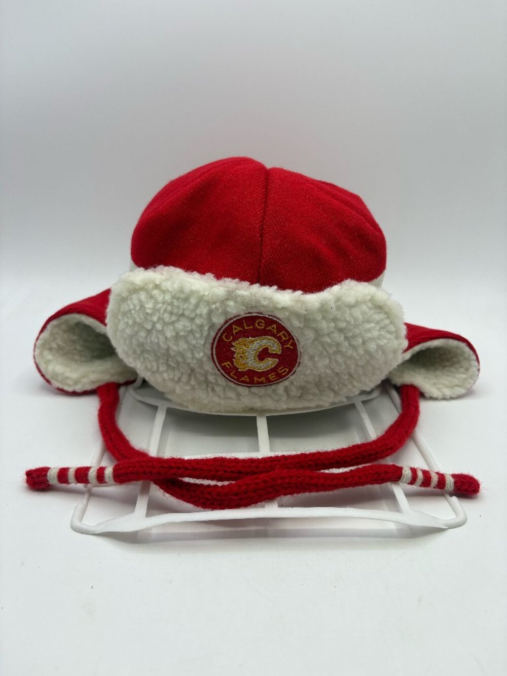 Calgary Flames Heritage Classic 2023 Fanatics Knit Trapper Hat Sherpa NHL Red